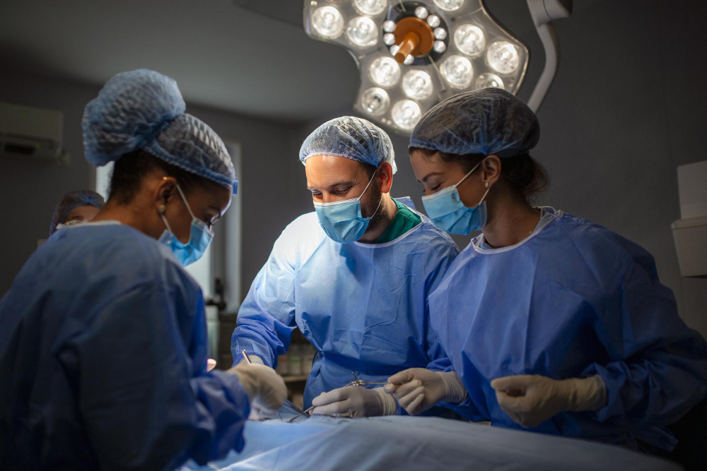 Curso de cirurgia íntima para médicos presencial: treinamento completo com prática real e acompanhamento especializado